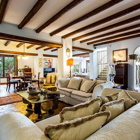 Alba 12, Emma * Giardini Naxos